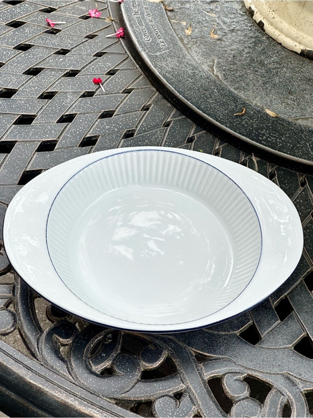 Dansk Bistro Bisserup White Oval Casserole Dish Portugal Blue Rim